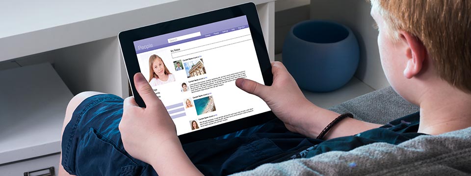 Protégeons vos enfants contre le cyber-harcèlement