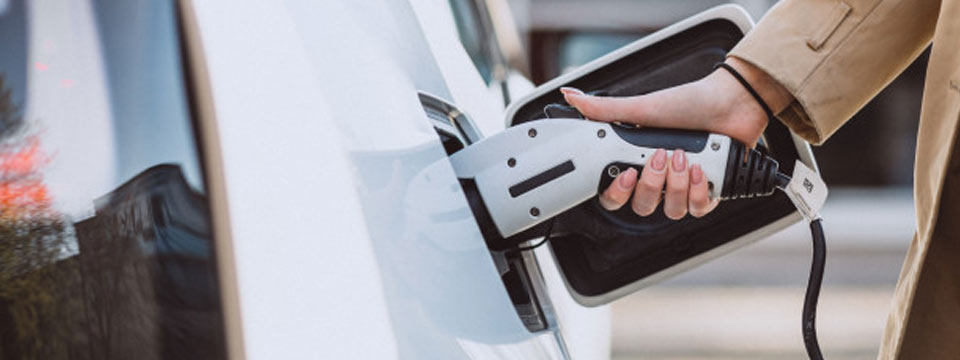 Financer une voiture électrique : un investissement pour l’avenir